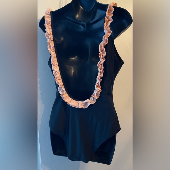 Cupshe Black & Peach Ruffled 1pc Swimsuit Size Large - Picture 3 of 13